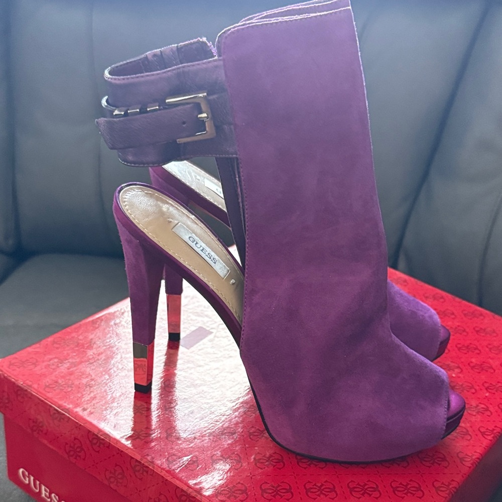 Guess Vibrant Purple Open-Toe Heels